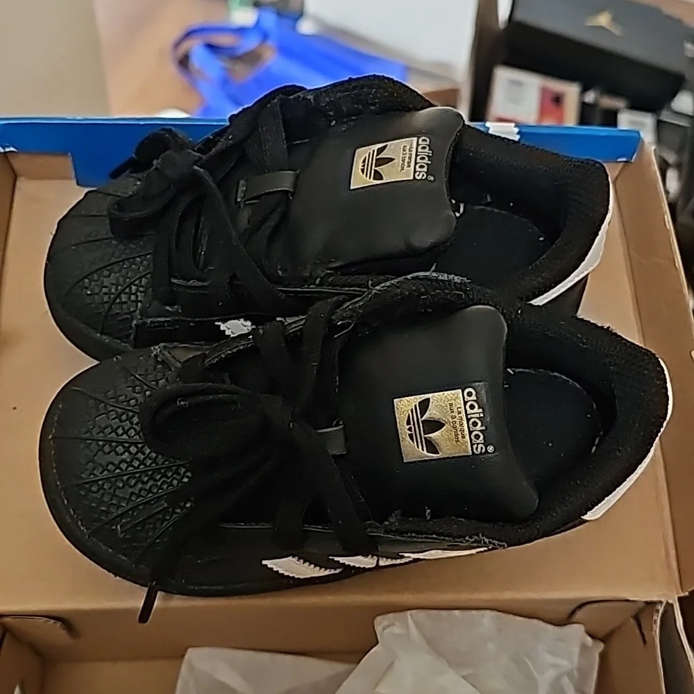 Adidas superstar - Picture 3 of 3